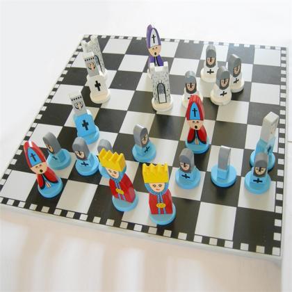  Travel Chess Set with Chess Board ..