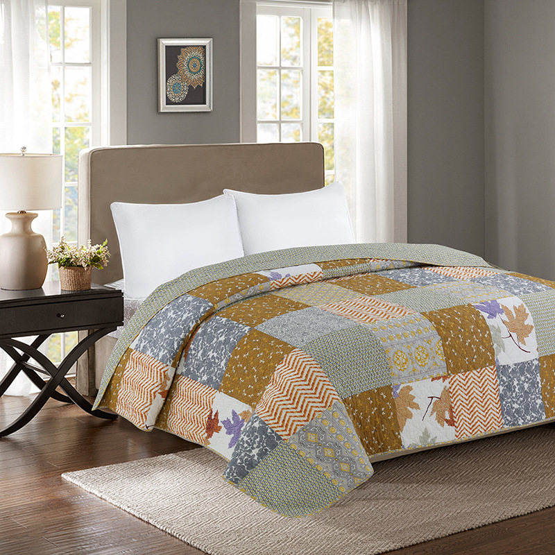  Luxury Vintage Plaid Floral Patchwork, Lightweight Bedroom Bedspread for All Season,Cotton patchwork embroidered bed cover
