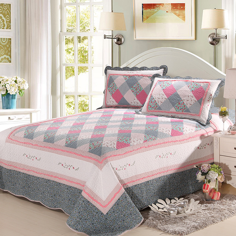 Quilted quilt cotton three-piece set spliced ​​cotton quilt with air-conditioning cover