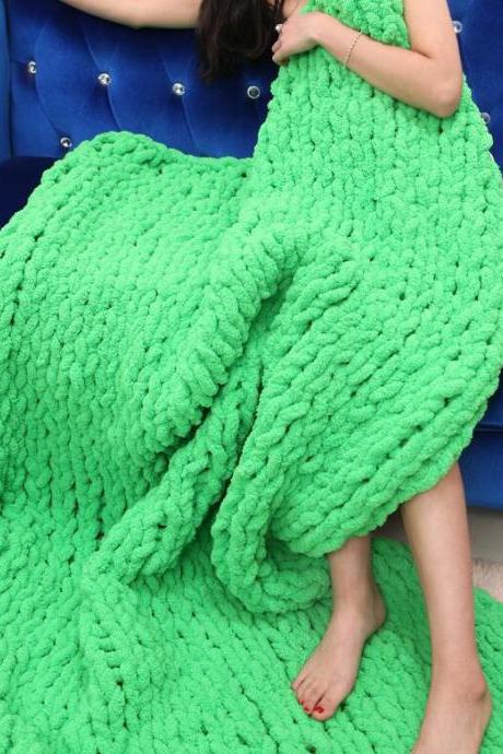 Handmade Chunky Knit Blanket Throw Bulky Knitting Blanket Chenille Blankets Soft Cozy Polyester (green, 59x78in(150X200cm)