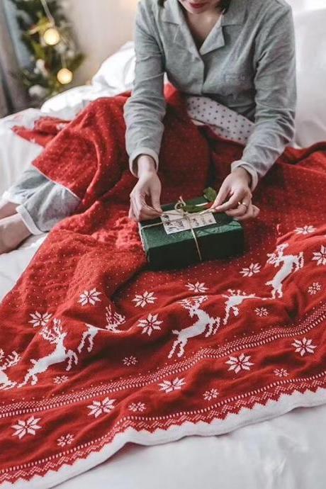 Christmas home blanket elk cartoon anime decoration knitted blanket acrylic adult towel blanket