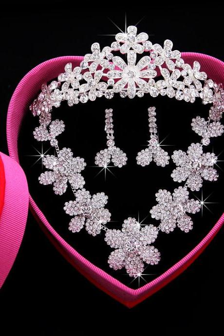 Bridal headdress crown three-piece Korean wedding necklace earrings jewelry set wedding dress toast clothing accessories