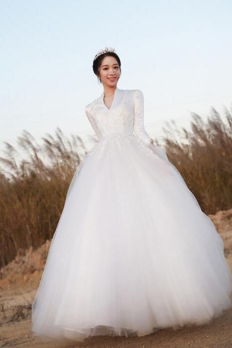 Women's White Lace Wedding Dress Long Sleeve V-neck Prom Dress