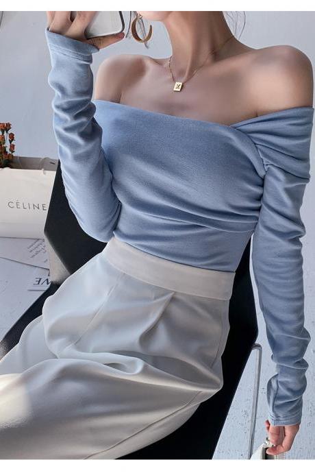 Blue off-the-shoulder asymmetric bottoming shirt